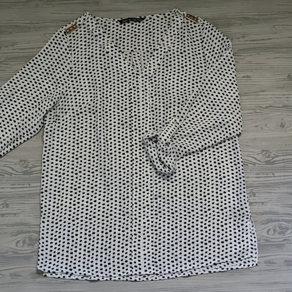 3/4 sleeve sheer top by Zac & Rachel